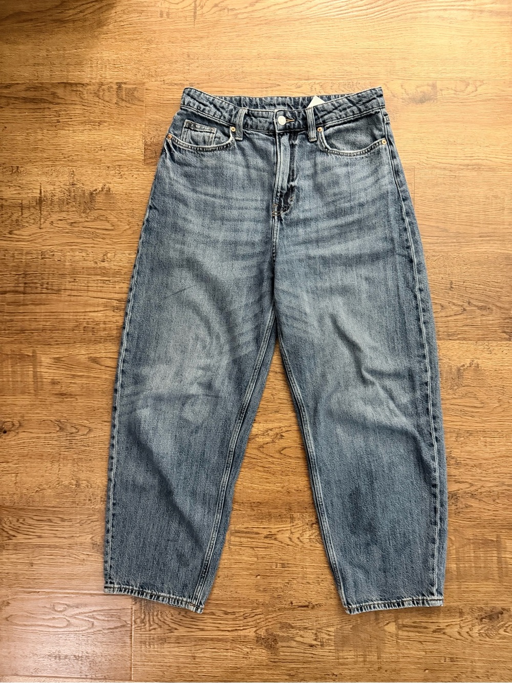 H&M &Denim Relaxed Barrel Jeans in Light Blue Denim
